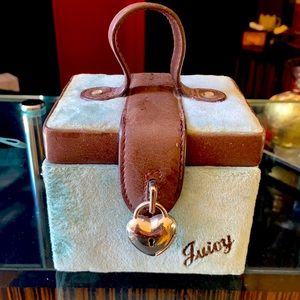 Juicy Jewelry Box used.